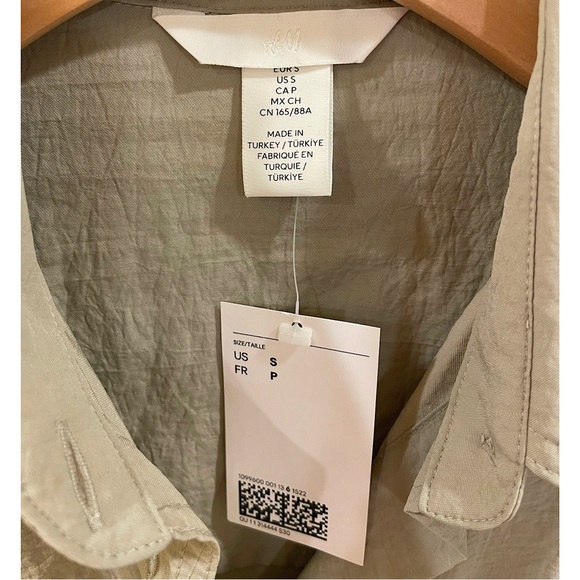 H&M Sage Green Oversized Shirt. NWT size small. - Picture 6 of 16